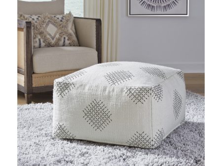 14 H Mabyn Pouf Ivory Beige Gray For Sale